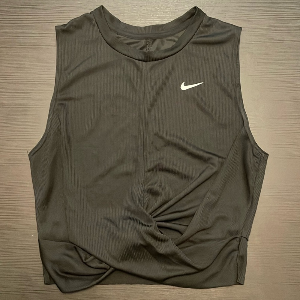Nike Dri-Fit Crop Tank - M